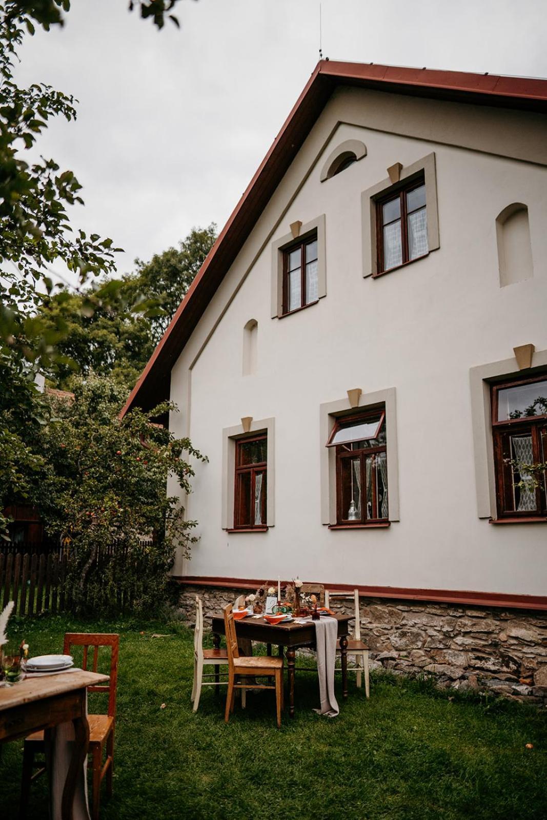 Restaurant A Penzion Na Cechach Korouhev Exterior foto